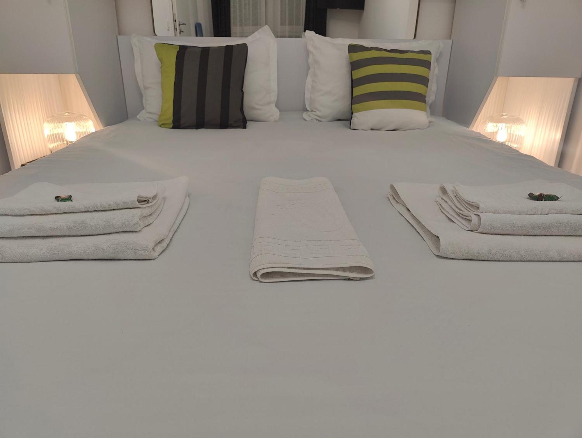 Christopher Apartment Oradea Luaran gambar